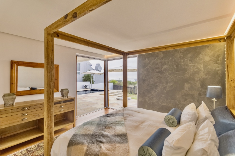 3 Bedroom Property for Sale in Grotto Bay Western Cape